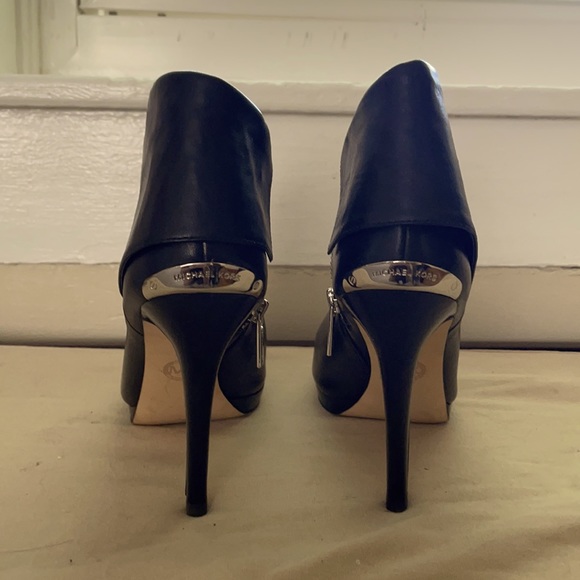 Michale Kors Booties - Picture 2 of 5